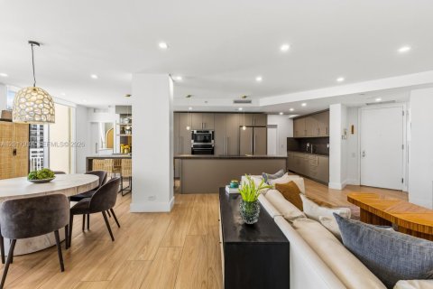 Copropriété à vendre à Miami, Floride: 2 chambres, 153.29 m2 № 2083911 - photo 18