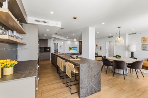 Copropriété à vendre à Miami, Floride: 2 chambres, 153.29 m2 № 2083911 - photo 14