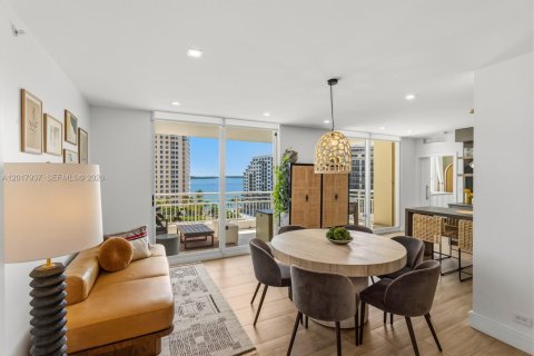 Copropriété à vendre à Miami, Floride: 2 chambres, 153.29 m2 № 2083911 - photo 9