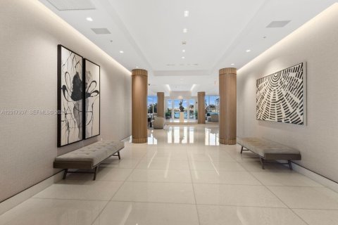 Copropriété à vendre à Miami, Floride: 2 chambres, 153.29 m2 № 2083911 - photo 27