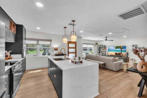Купить виллу или дом в Тампа, Флорида 8 комнат, 171.31м2, № 2433121 - фото 12
