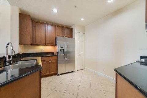 Condo in Four Corners, Florida, 3 bedrooms  № 1751184 - photo 9