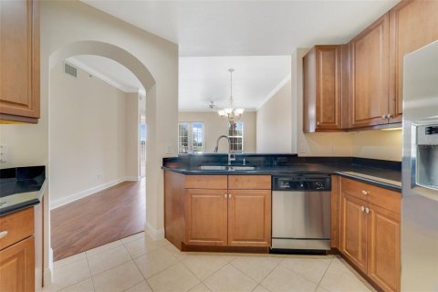 Condo in Four Corners, Florida, 3 bedrooms  № 1751184 - photo 11
