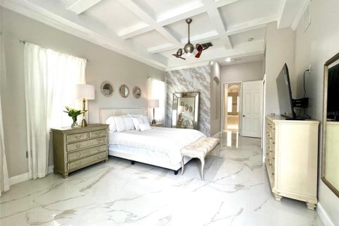 Casa en alquiler en Orlando, Florida, 5 dormitorios, 380.99 m2 № 1743349 - foto 8
