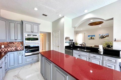 Casa en alquiler en Orlando, Florida, 5 dormitorios, 380.99 m2 № 1743349 - foto 18