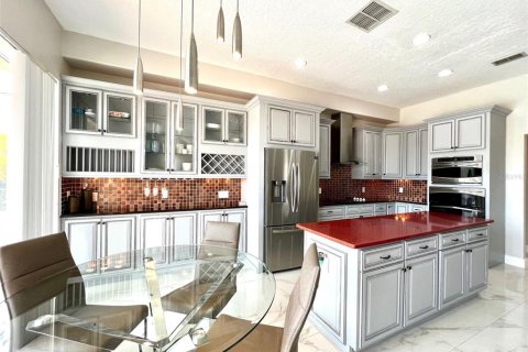Casa en alquiler en Orlando, Florida, 5 dormitorios, 380.99 m2 № 1743349 - foto 16
