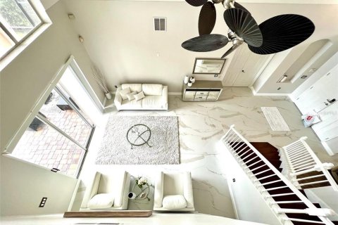 Casa en alquiler en Orlando, Florida, 5 dormitorios, 380.99 m2 № 1743349 - foto 11