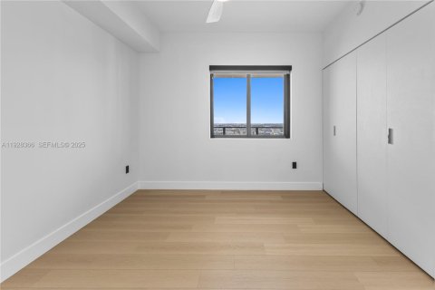 Condominio en venta en Miami, Florida, 3 dormitorios, 164.44 m2 № 2034401 - foto 18