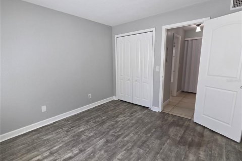 Condo in Brandon, Florida, 2 bedrooms № 2220025 - photo 20
