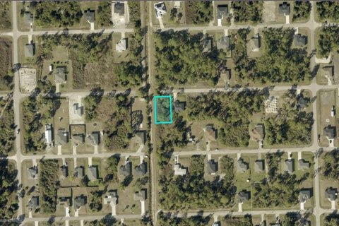 Terreno en venta en Lehigh Acres, Florida № 2165868 - foto 2
