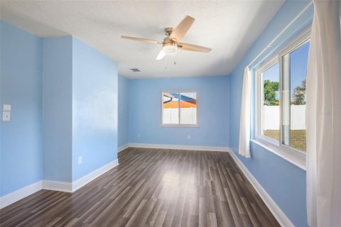 House in Brandon, Florida 3 bedrooms, 153.29 sq.m. № 2103629 - photo 14