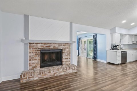 House in Brandon, Florida 3 bedrooms, 153.29 sq.m. № 2103629 - photo 7
