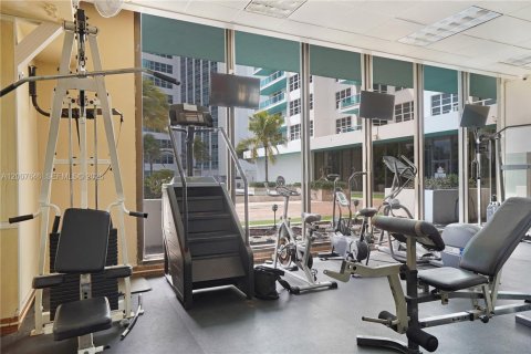 Appartement à louer à Miami Beach, Floride: 2 chambres, 111.48 m2 № 2154867 - photo 10