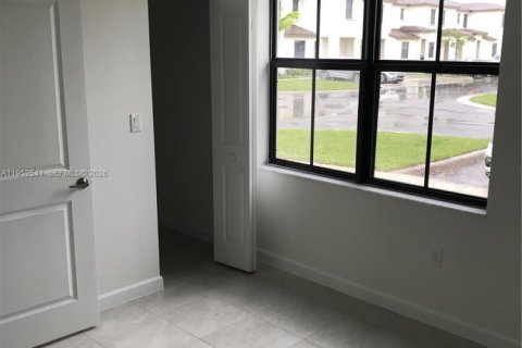 Купить виллу или дом в Майами, Флорида 3 спальни, 127.09м2, № 2079610 - фото 2