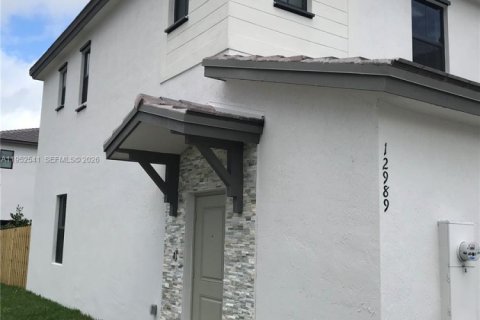 Дом в Майами, Флорида 3 спальни, 127.09м2 № 2079610