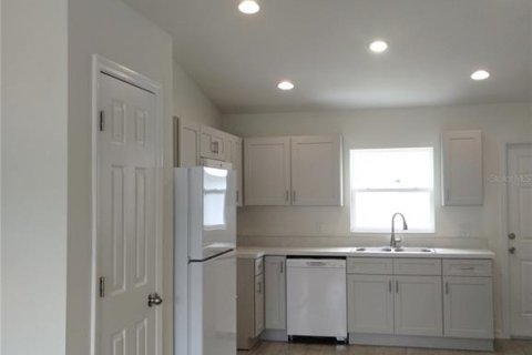 Appartement à louer à Winter Haven, Floride: 2 chambres, 88.26 m2 № 1847047 - photo 3