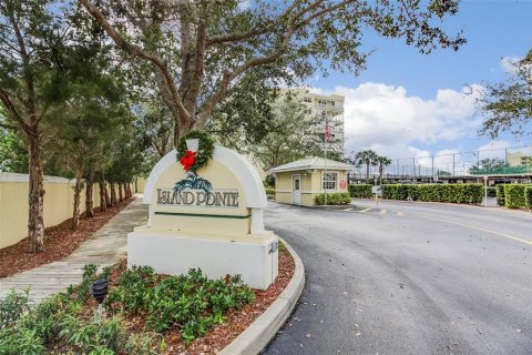 Condo in Merrit Island, Florida, 3 bedrooms  № 1616561 - photo 17