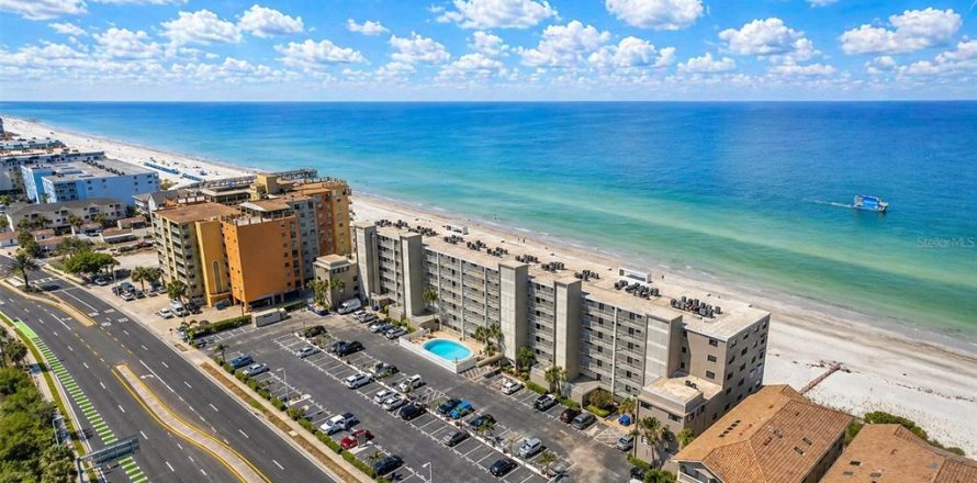 Condo à Indian Shores, Floride, 2 chambres  № 2114806