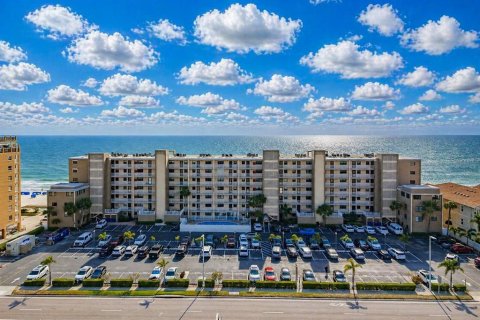 Copropriété à louer à Indian Shores, Floride: 2 chambres, 91.97 m2 № 2114806 - photo 2