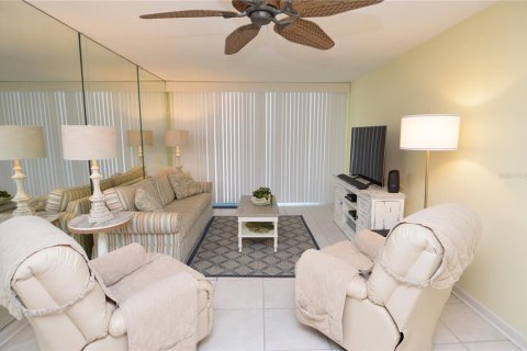 Copropriété à louer à Indian Shores, Floride: 2 chambres, 91.97 m2 № 2114806 - photo 18