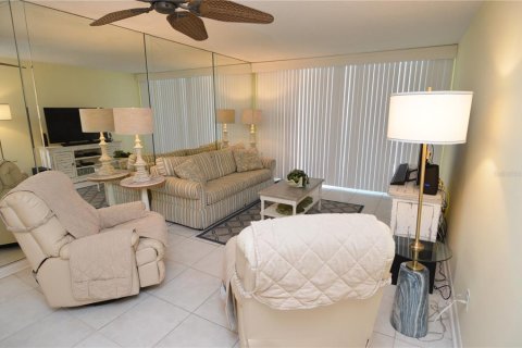 Copropriété à louer à Indian Shores, Floride: 2 chambres, 91.97 m2 № 2114806 - photo 16