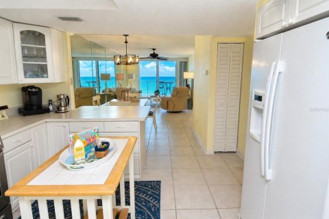Copropriété à louer à Indian Shores, Floride: 2 chambres, 91.97 m2 № 2114806 - photo 12