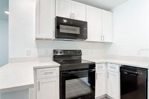Casa en venta en North Port, Florida, 3 dormitorios, 148.64 m2 № 1898554 - foto 18
