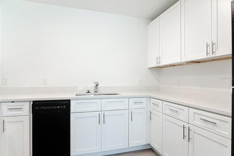 Casa en venta en North Port, Florida, 3 dormitorios, 148.64 m2 № 1898554 - foto 17