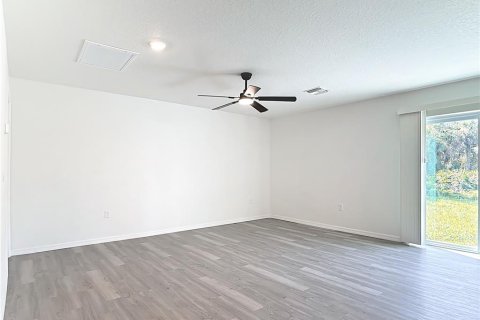 Casa en venta en North Port, Florida, 3 dormitorios, 148.64 m2 № 1898554 - foto 7