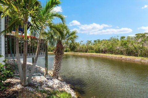 House in Bradenton, Florida 3 bedrooms, 143.72 sq.m. № 1733548 - photo 3