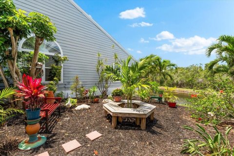 House in Bradenton, Florida 3 bedrooms, 143.72 sq.m. № 1733548 - photo 9