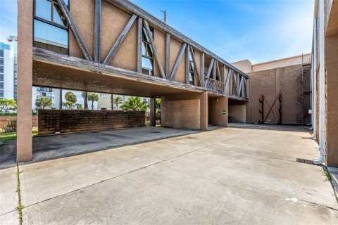 Immobilier commercial à vendre à Cocoa Beach, Floride № 2103524 - photo 6