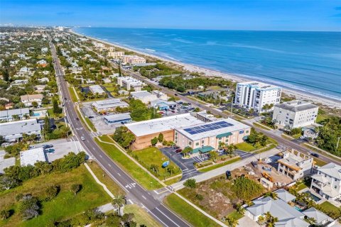 Immobilier commercial à vendre à Cocoa Beach, Floride № 2103524 - photo 2