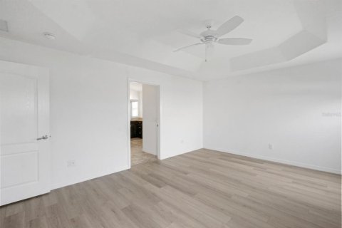Casa en venta en The Villages, Florida, 3 dormitorios, 187.29 m2 № 1904913 - foto 18