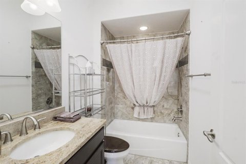 Casa en venta en The Villages, Florida, 3 dormitorios, 187.29 m2 № 1904913 - foto 29