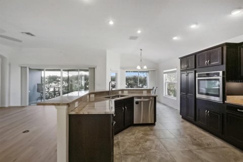 Casa en venta en The Villages, Florida, 3 dormitorios, 187.29 m2 № 1904913 - foto 7