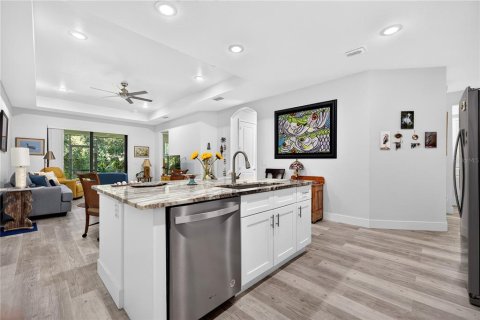 Commercial property in Port Charlotte, Florida 6 bedrooms, 259.29 sq.m. № 2402770 - photo 28
