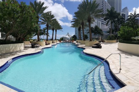 Condo in Miami, Florida, 1 bedroom  № 1726249 - photo 19