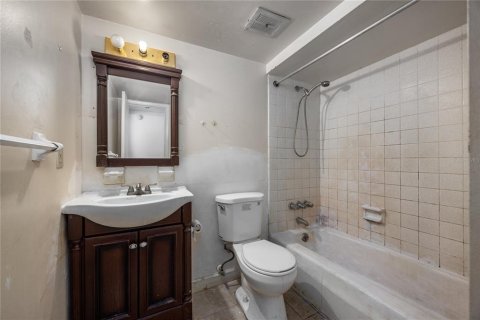 Condominio en venta en Gainesville, Florida, 2 dormitorios, 79.25 m2 № 1720124 - foto 17