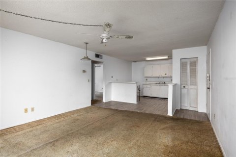 Condominio en venta en Gainesville, Florida, 2 dormitorios, 79.25 m2 № 1720124 - foto 6
