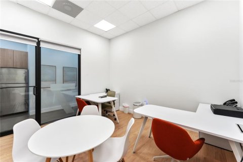 Снять в аренду коммерческую недвижимость в Орландо, Флорида 3099.59м2, № 1559858 - фото 7