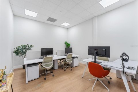 Снять в аренду коммерческую недвижимость в Орландо, Флорида 3099.59м2, № 1559858 - фото 4