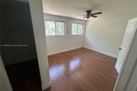 Condo in Deerfield Beach, Florida, 2 bedrooms  № 2035866 - photo 6