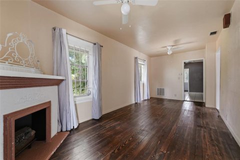 Immobilier commercial à vendre à Maitland, Floride: 4 chambres, 94.02 m2 № 2396769 - photo 6