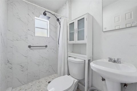 Immobilier commercial à vendre à Maitland, Floride: 4 chambres, 94.02 m2 № 2396769 - photo 29