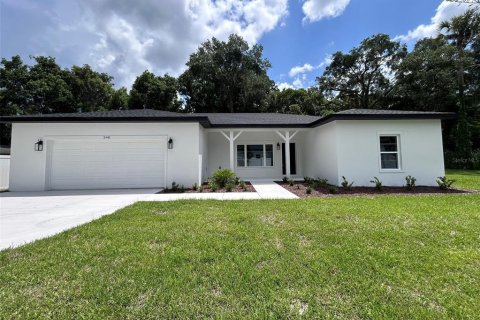 Villa ou maison à Oviedo, Floride 4 chambres, 150.04 m2 № 2136538