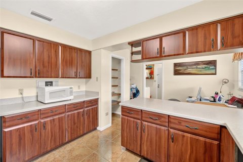 Villa ou maison à vendre à Gainesville, Floride: 4 chambres, 202.16 m2 № 2348165 - photo 8