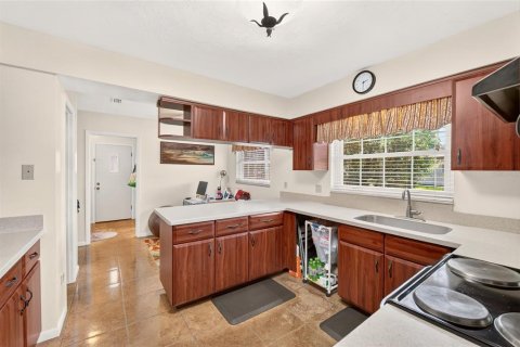 Villa ou maison à vendre à Gainesville, Floride: 4 chambres, 202.16 m2 № 2348165 - photo 9