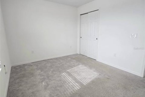 House in Haines City, Florida 4 bedrooms, 205.41 sq.m. № 1722190 - photo 23
