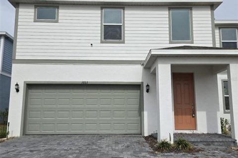 House in Haines City, Florida 4 bedrooms, 205.41 sq.m. № 1722190 - photo 1
